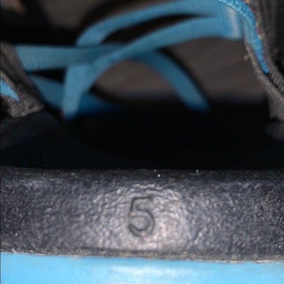 Rainbow colored strap Chacos, big girls size 5. - Picture 5 of 7